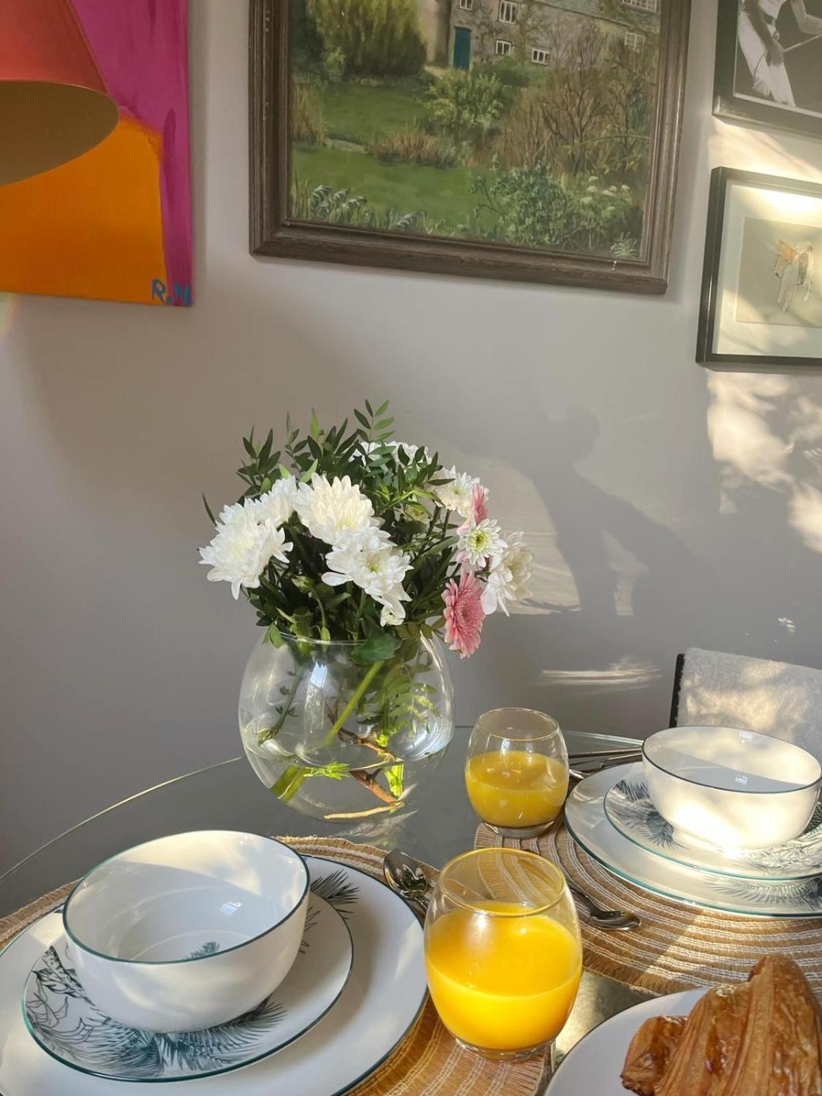 Charming In Battersea Apartment