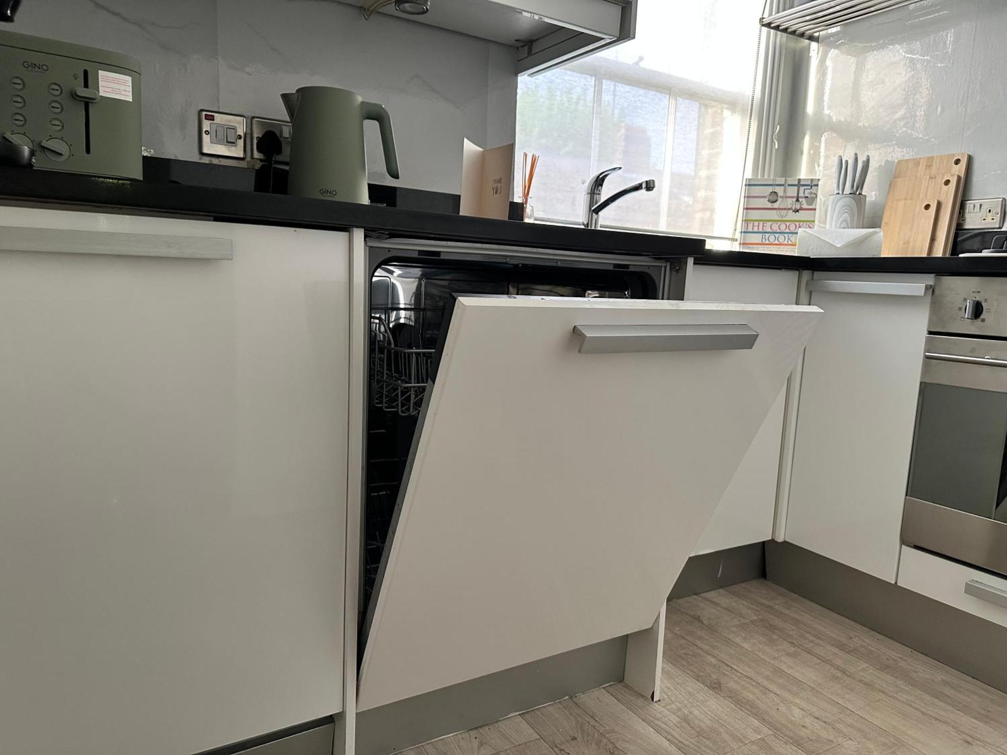 Charming In Battersea Apartment *