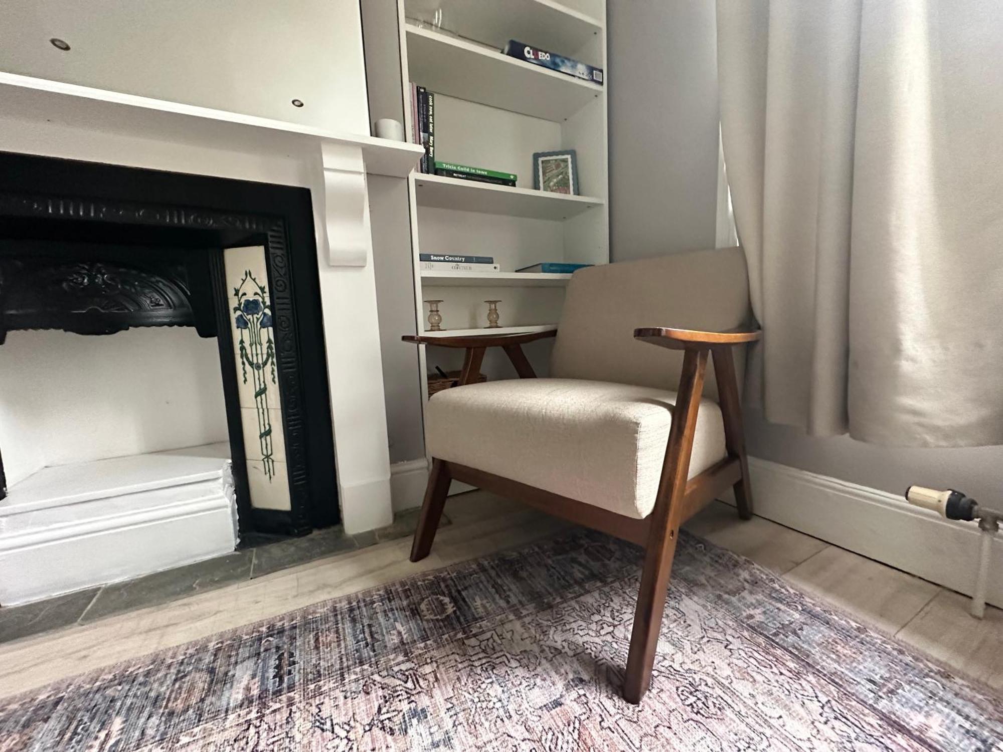 Charming In Battersea