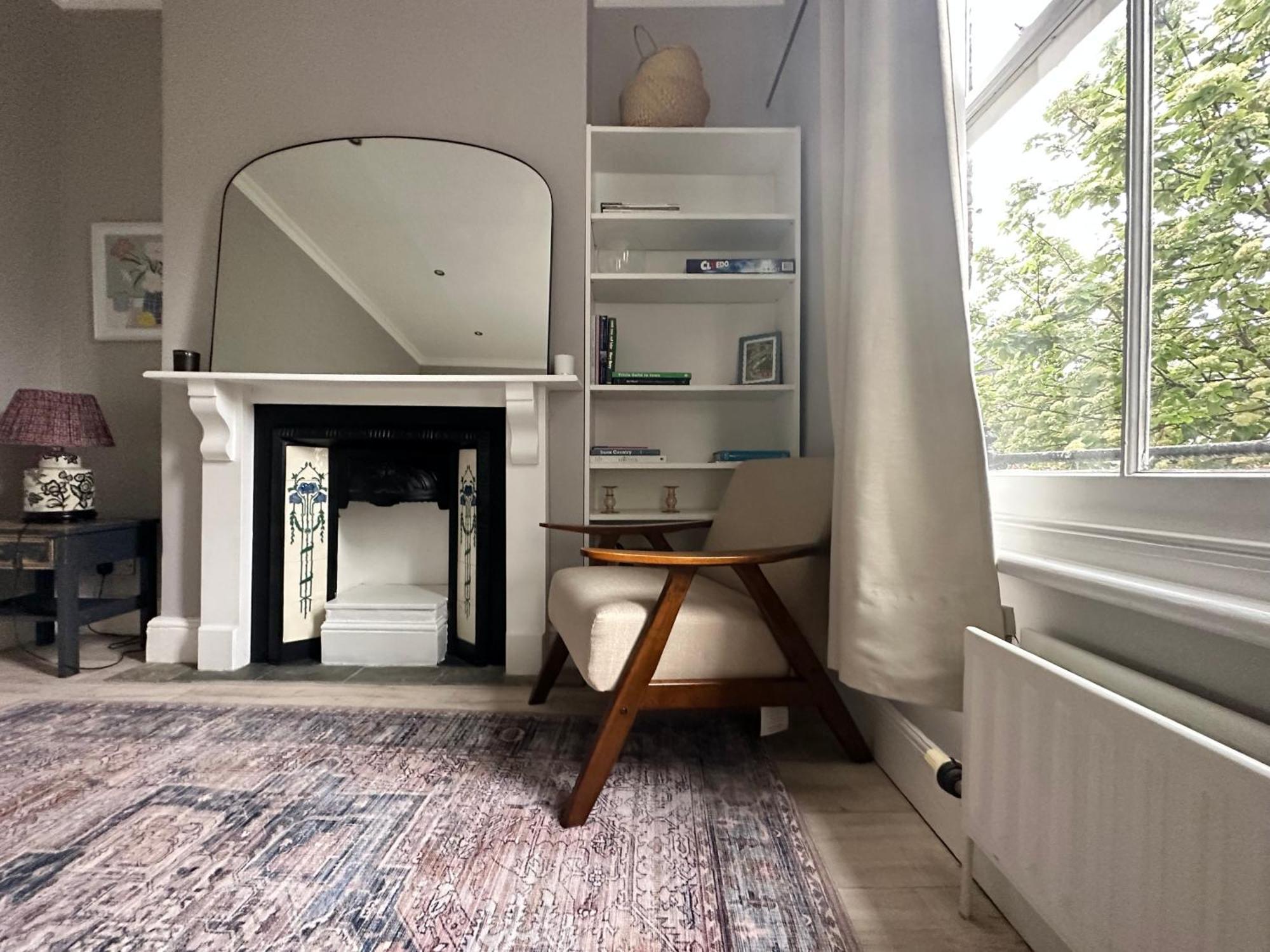 Charming In Battersea